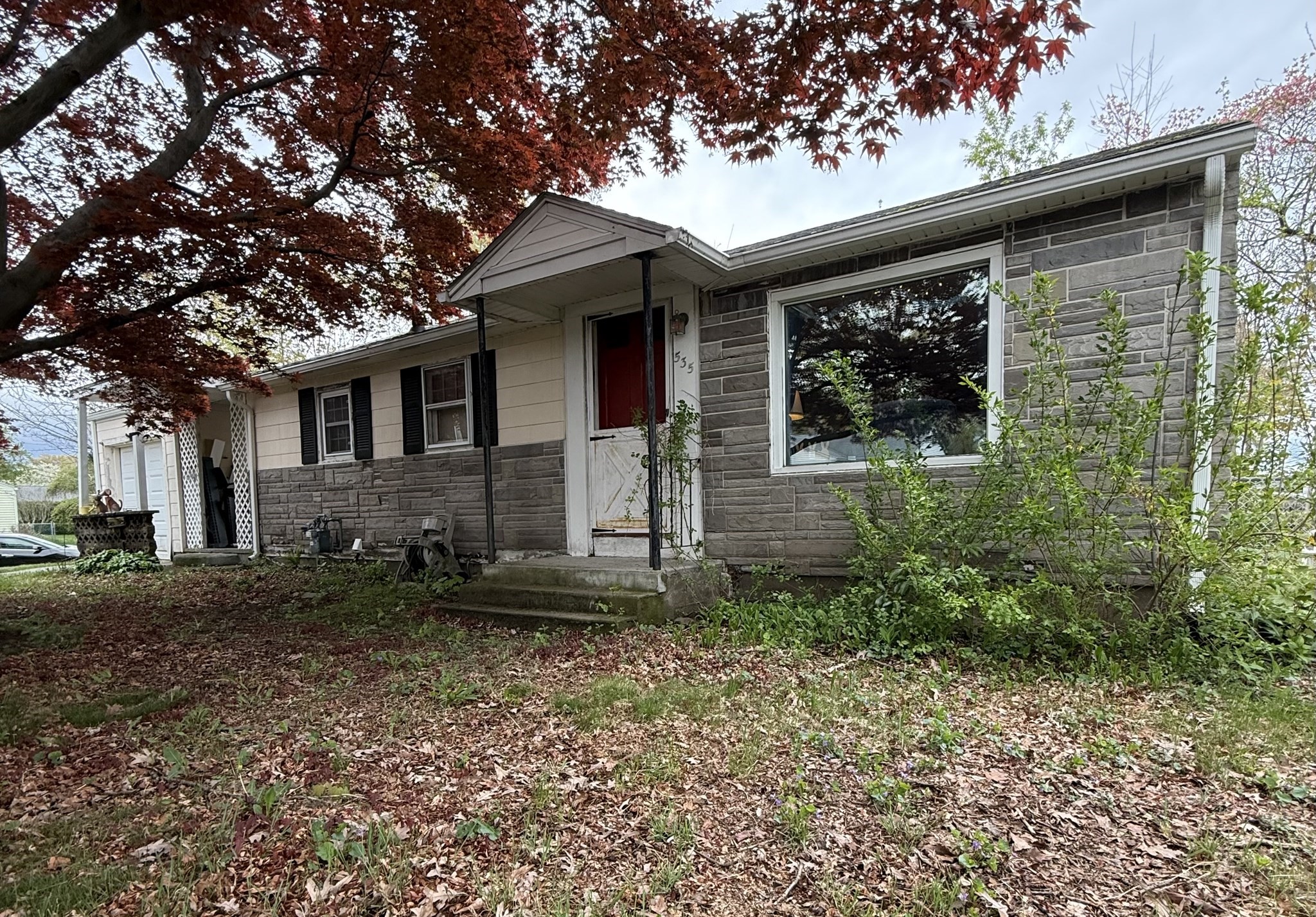 535 Prospect St, Chicopee, MA 01020
