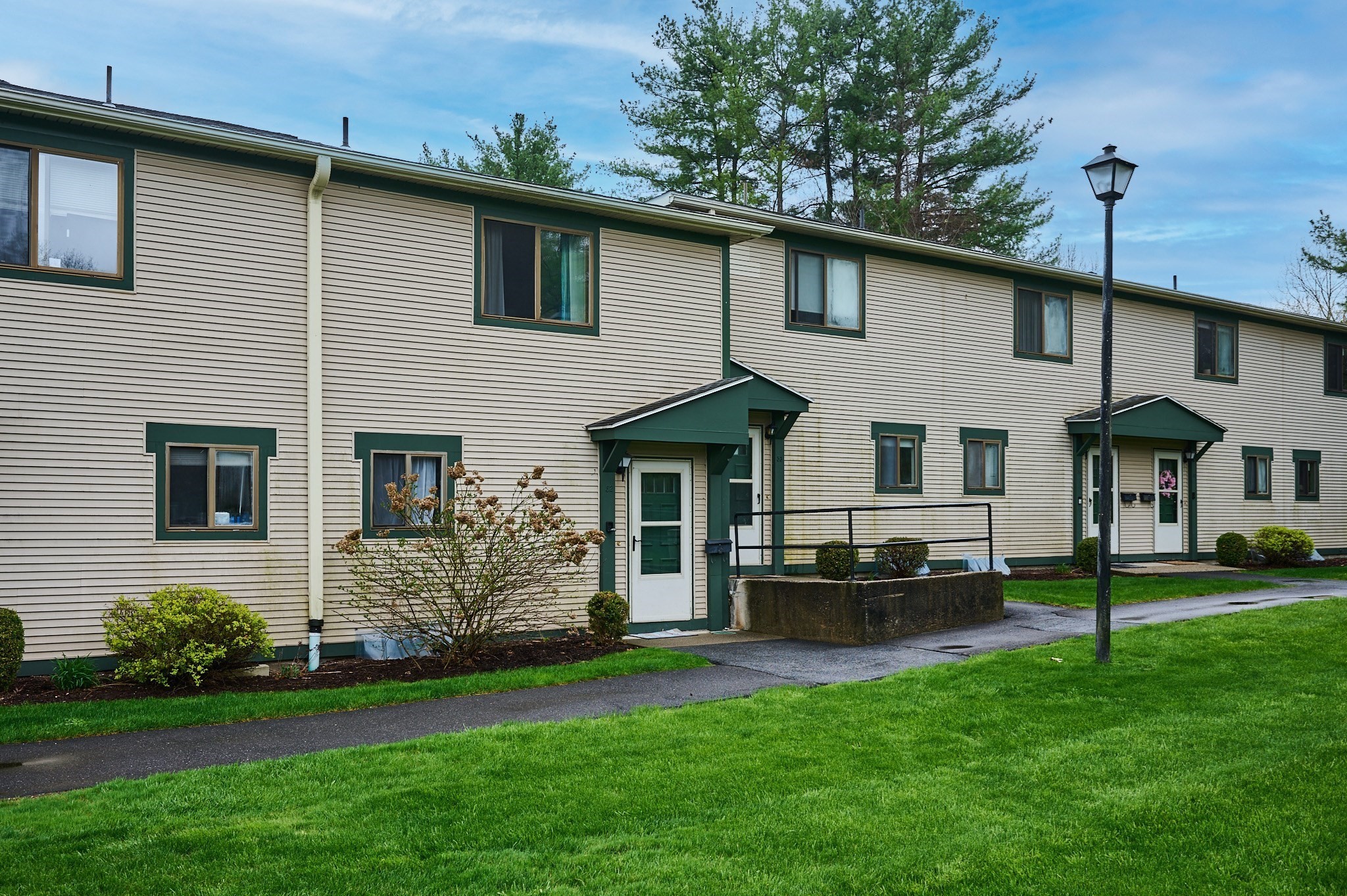 170 E Hadley Rd Unit 52, Amherst, MA 01002