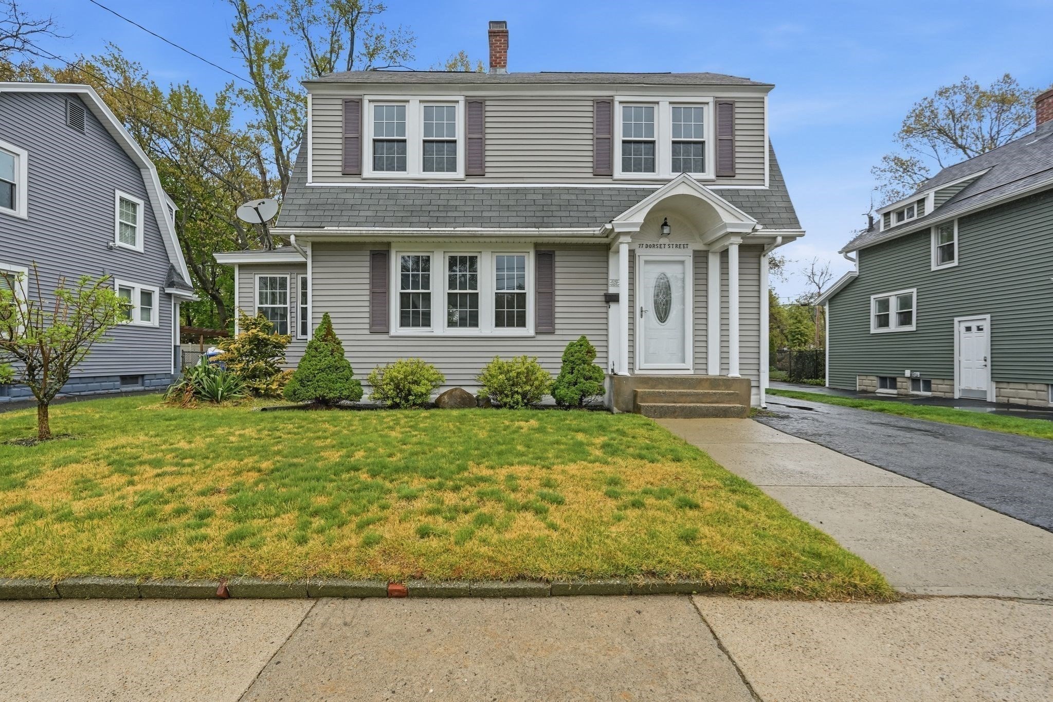 77 Dorset St, Springfield, MA 01108