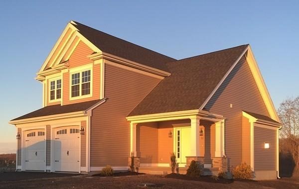2 Highcrest Rd, Fall River, MA 02720