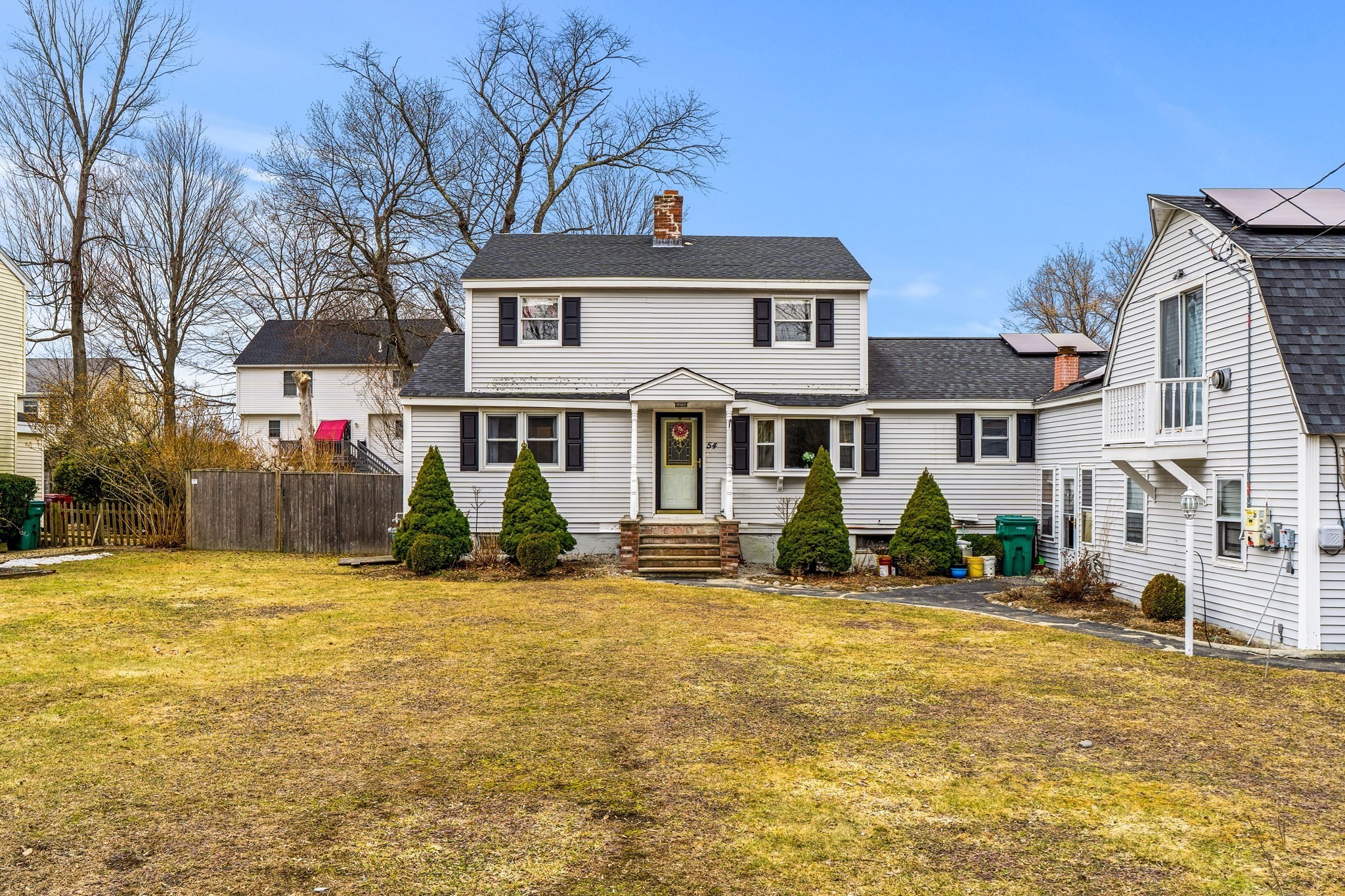 54 Shirley Ave, Lowell, MA 01854