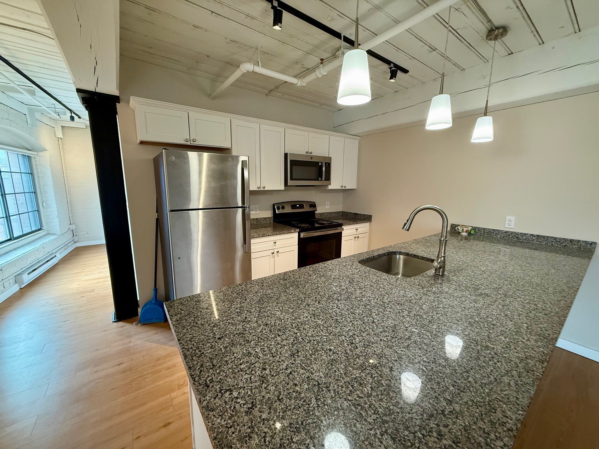55 Sterling St Unit 208, Clinton, MA 01510 - Image 6
