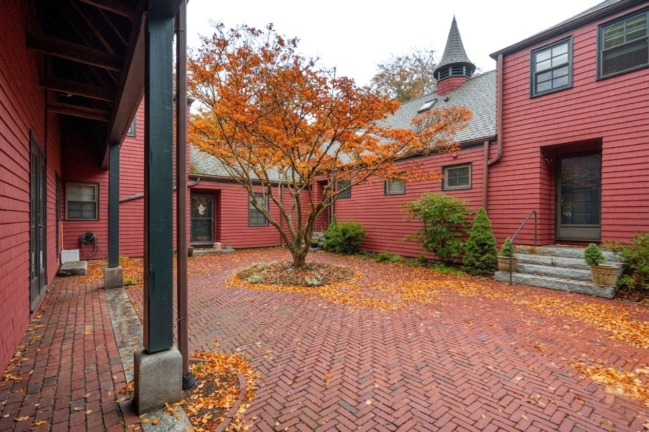 76 Ober Rd Unit 76, Newton, MA 02459