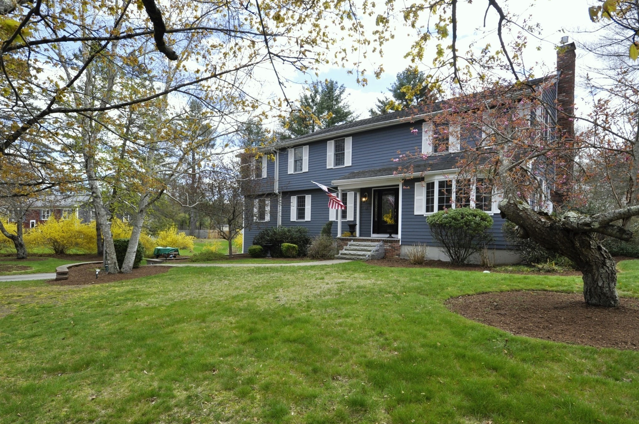 81 Amber Dr, East Bridgewater, MA 02333