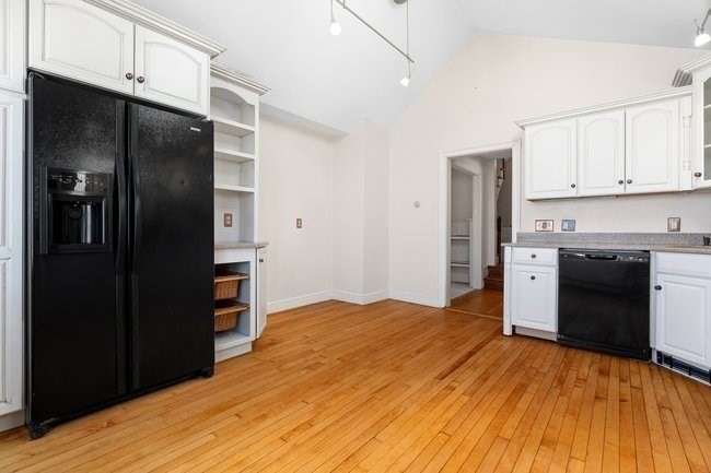 512 East Broadway, South Boston, Boston, MA 02127 - Image 20