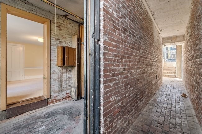 512 East Broadway, South Boston, Boston, MA 02127 - Image 27