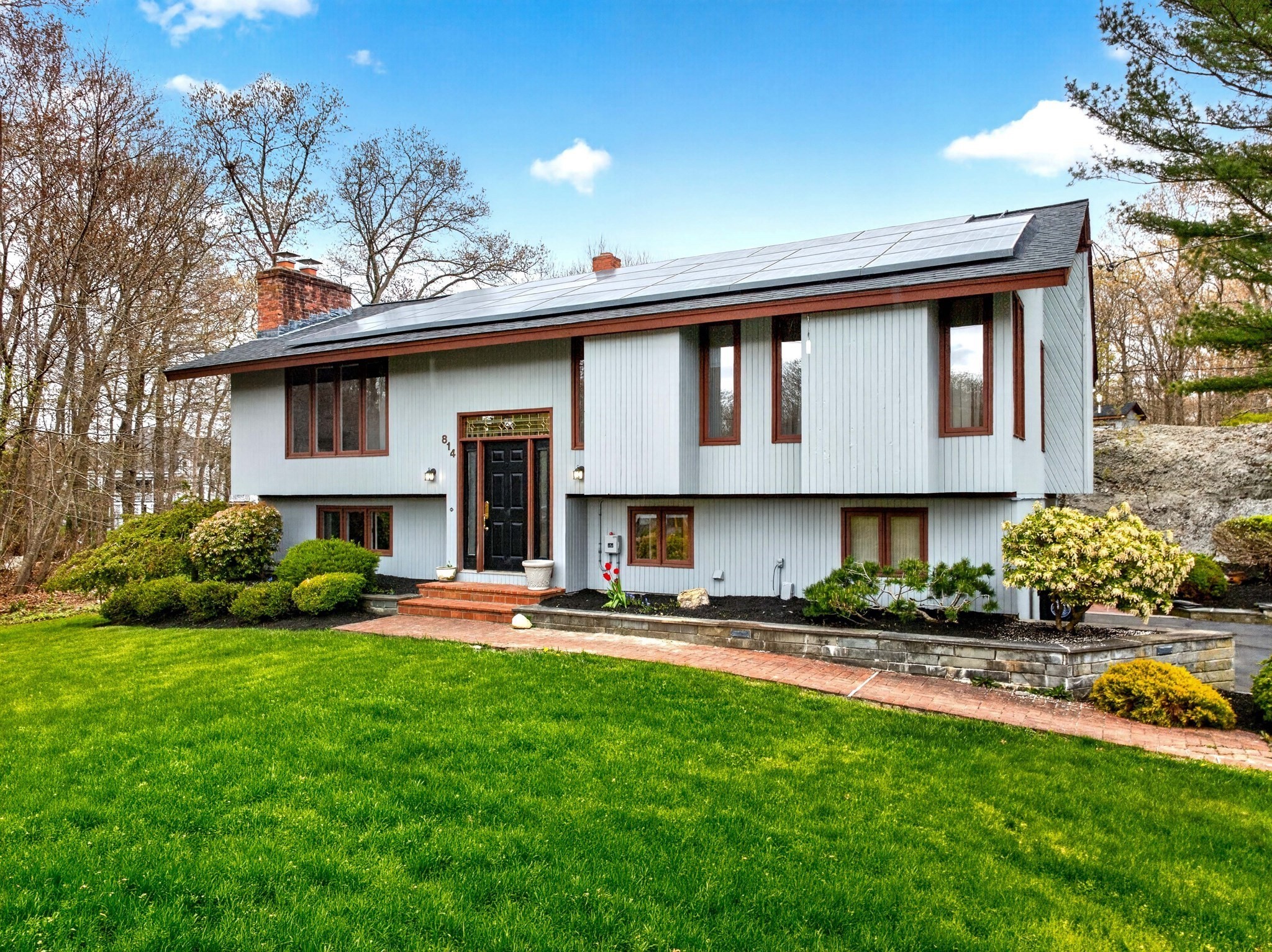 814 Sharps Lot Rd, Swansea, MA 02777
