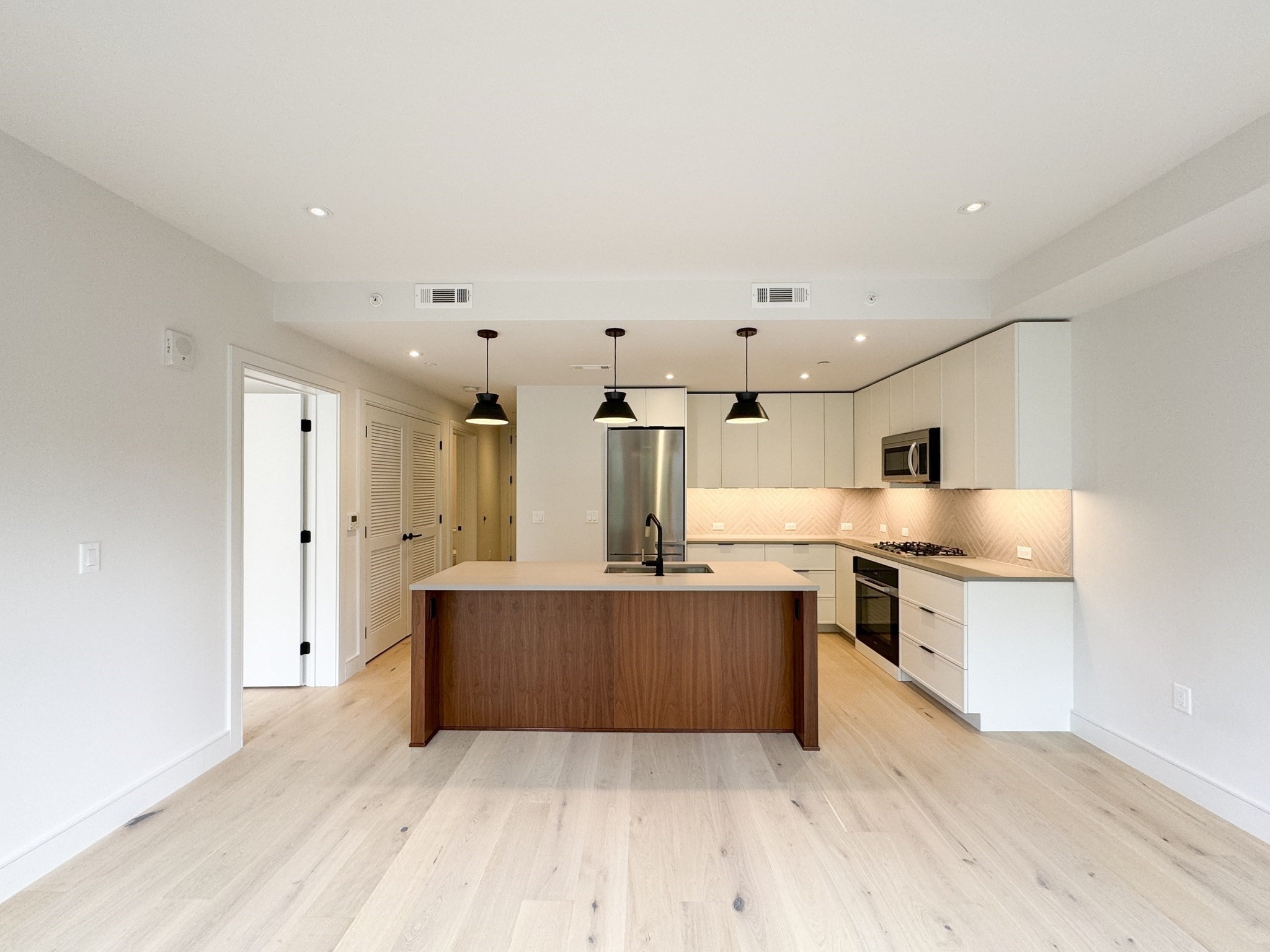 1 Nevins Hill Way Unit 507, Brighton, Boston, MA 02135 - Image 2
