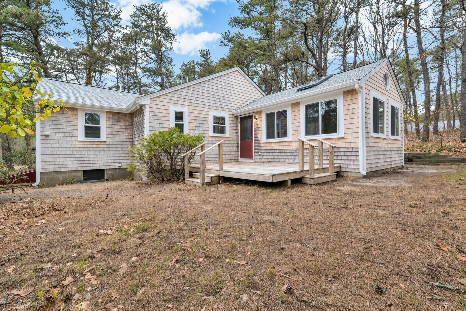 10 Bartlett Rd, Wellfleet, MA 02667