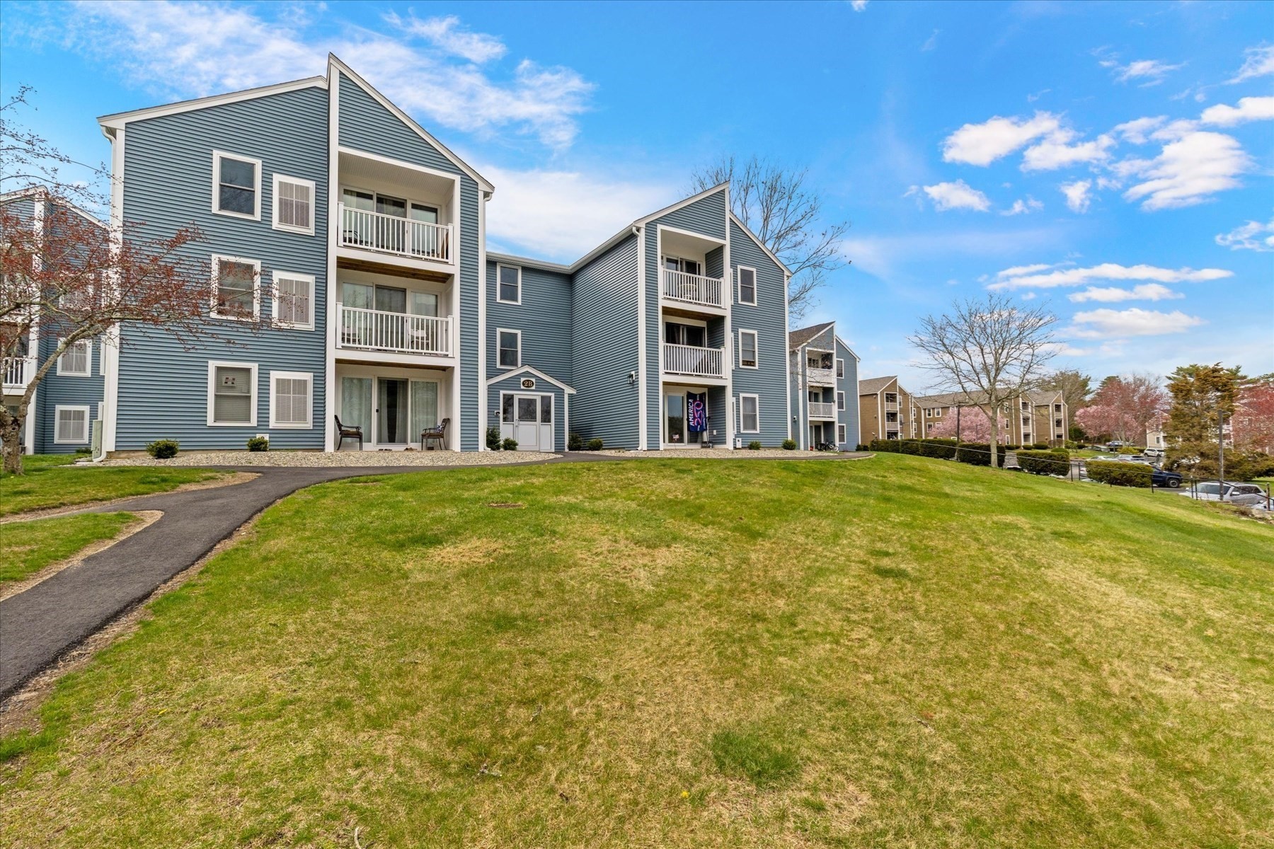 2 Marc Dr Unit 2B7, Plymouth, MA 02360