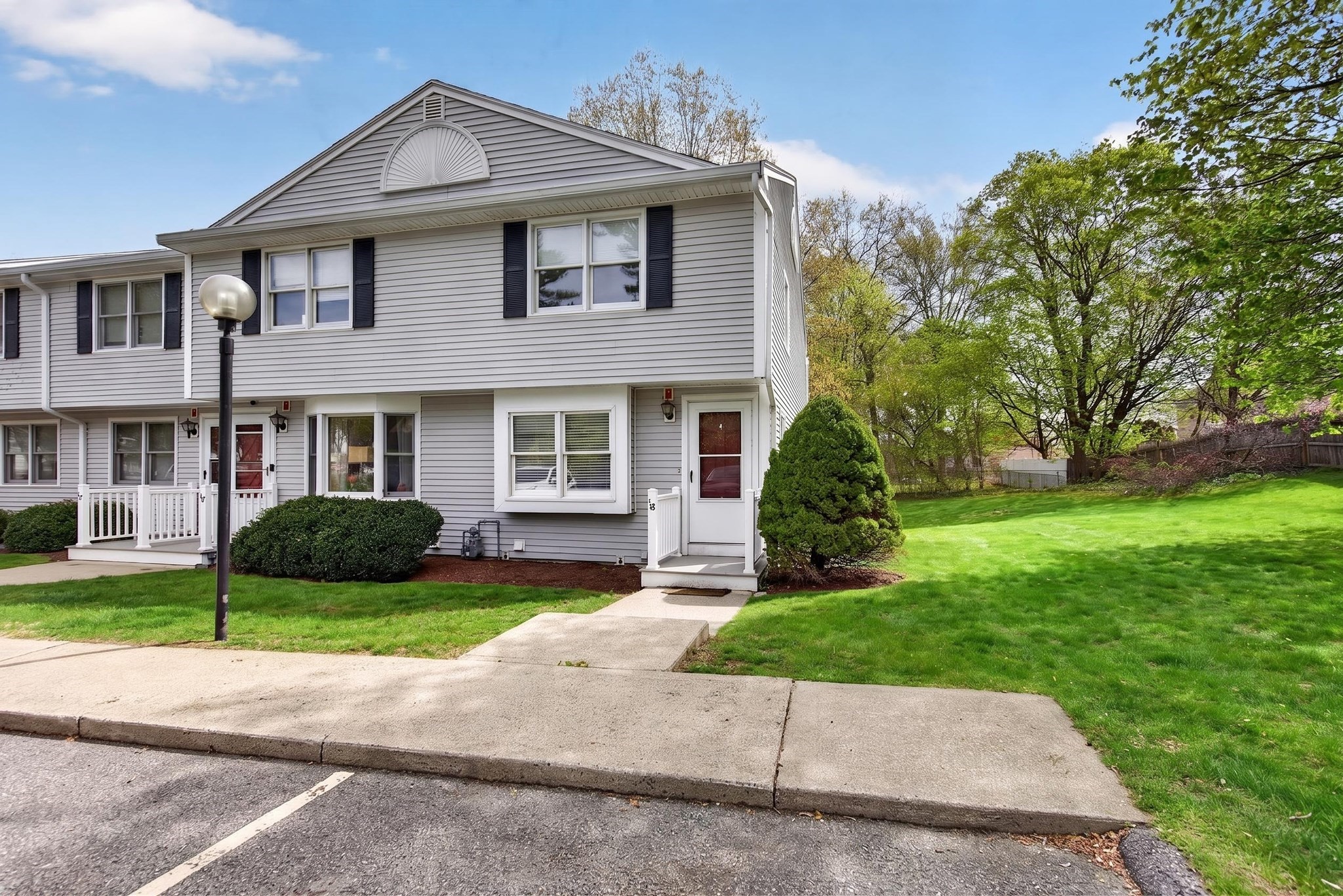 162 Oak St Unit 18, Taunton, MA 02780
