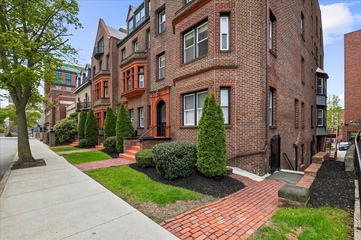 40 Elm St Unit 1, Worcester, MA 01609