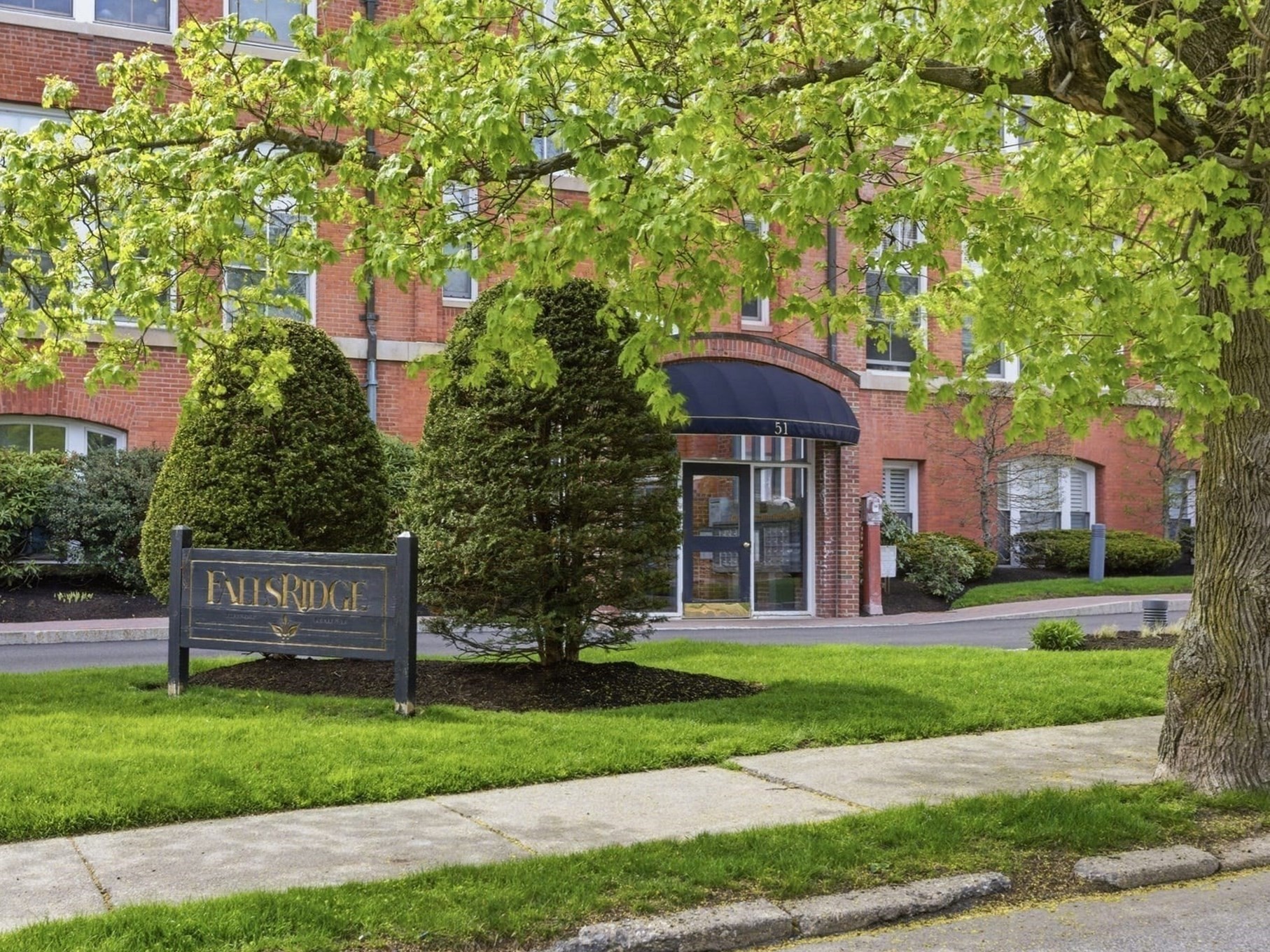 51 Pettee St Unit 47, Newton, MA 02464