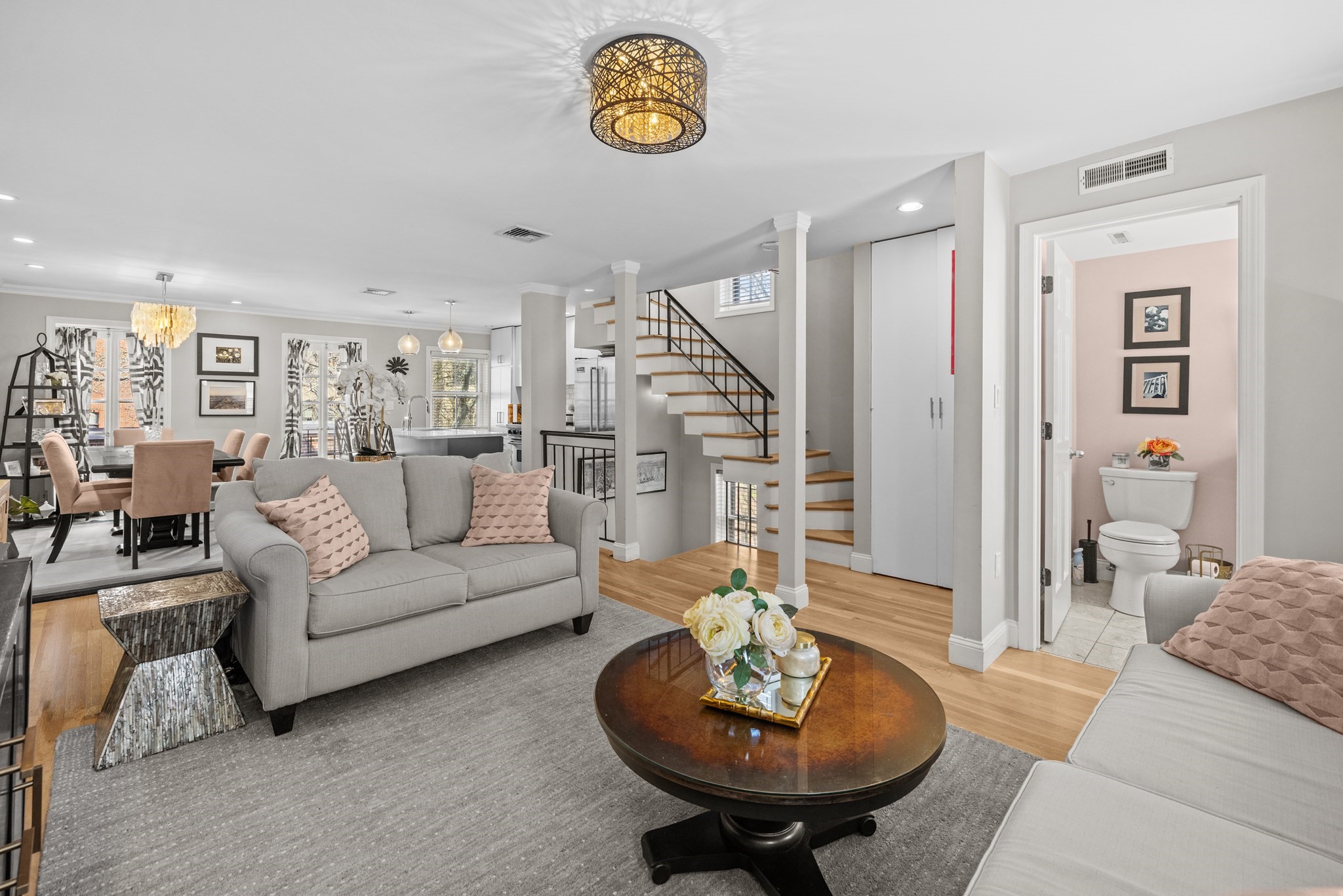 25 Phillips St Unit PH, Beacon Hill, Boston, MA 02114