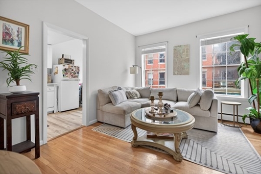64 W Cedar St, Apt 5