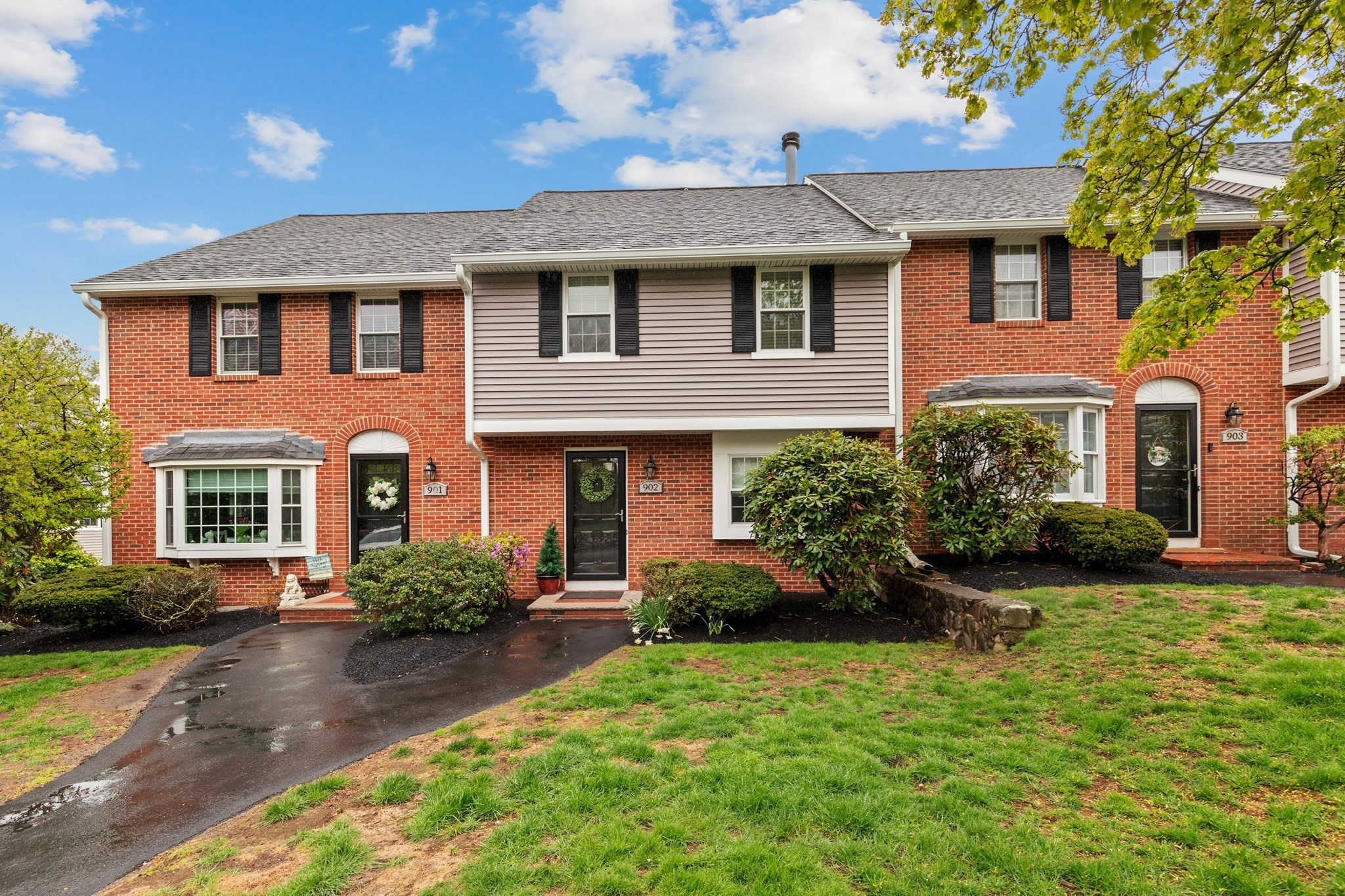 320 Newbury St Unit 902, Danvers, MA 01923