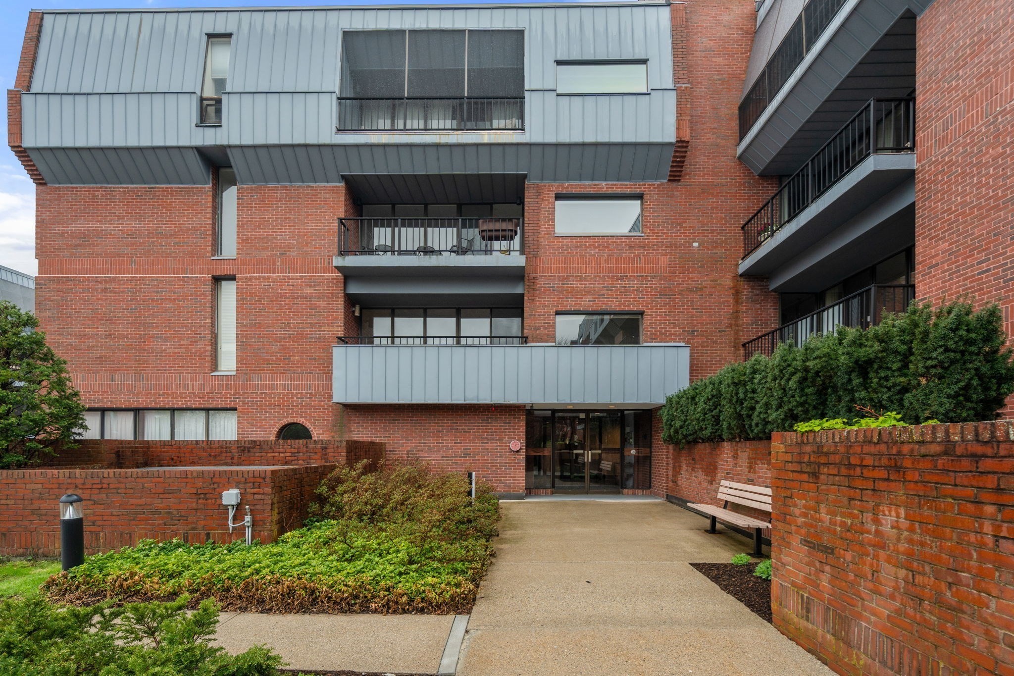 75 Grove Street Unit 227, Wellesley, MA 02482