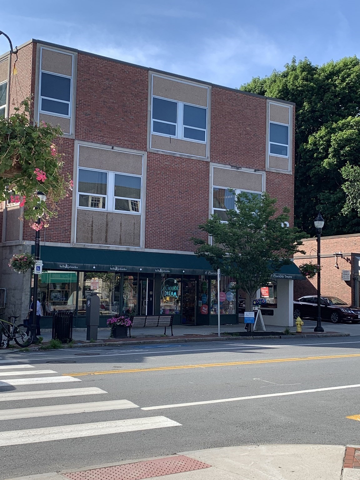 68 Leonard St Unit Retail 5, Belmont, MA 02478