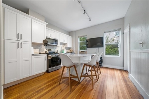77 Webster St, Apt 2