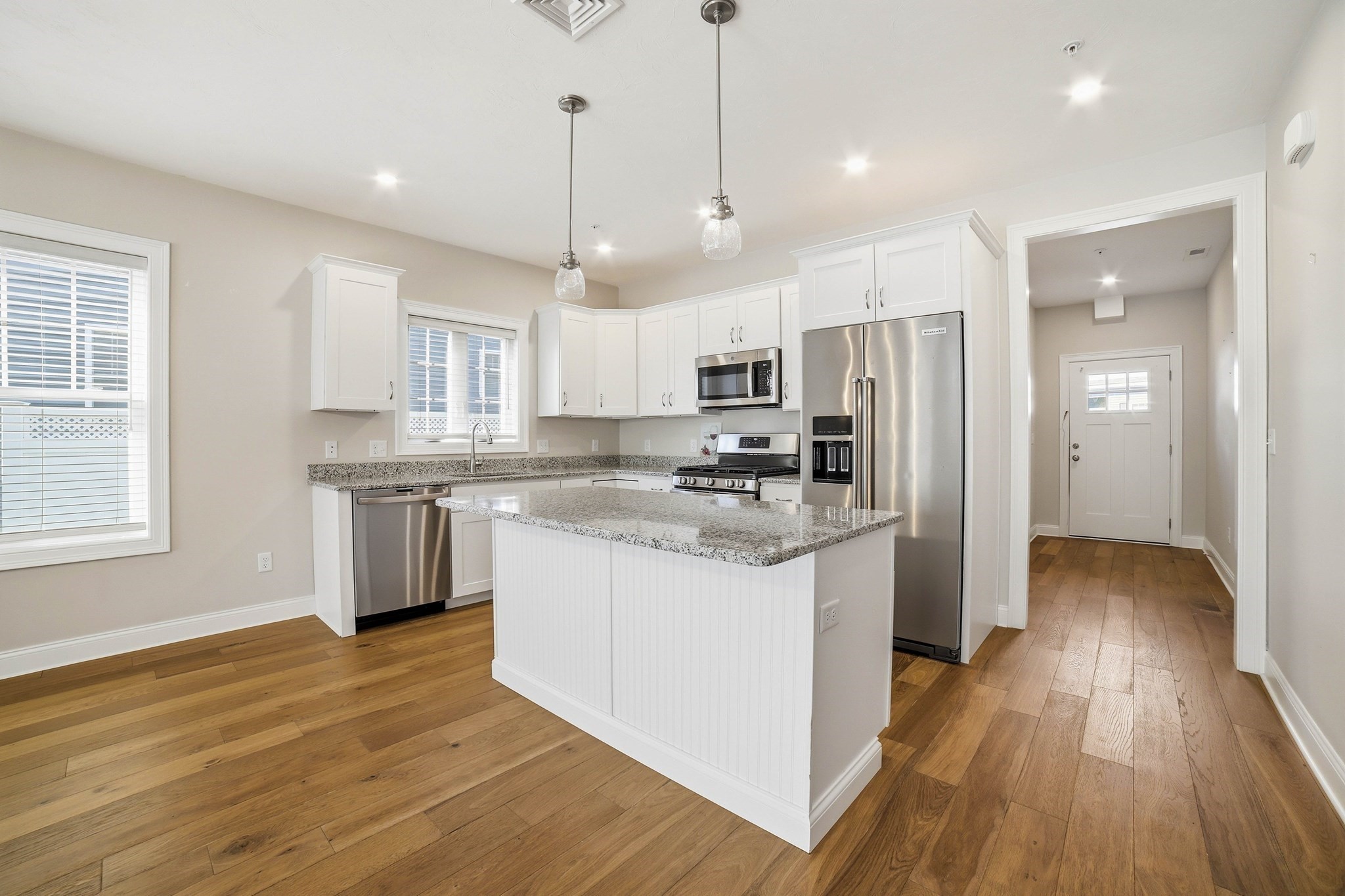 707 Southwood Ln Unit 707, Clinton, MA 01510 - Image 3