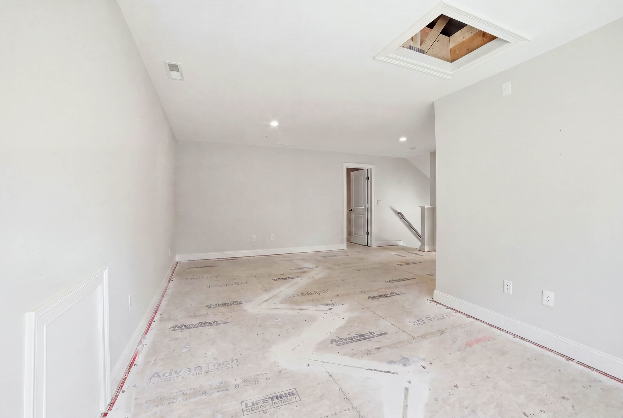 707 Southwood Ln Unit 707, Clinton, MA 01510 - Image 22