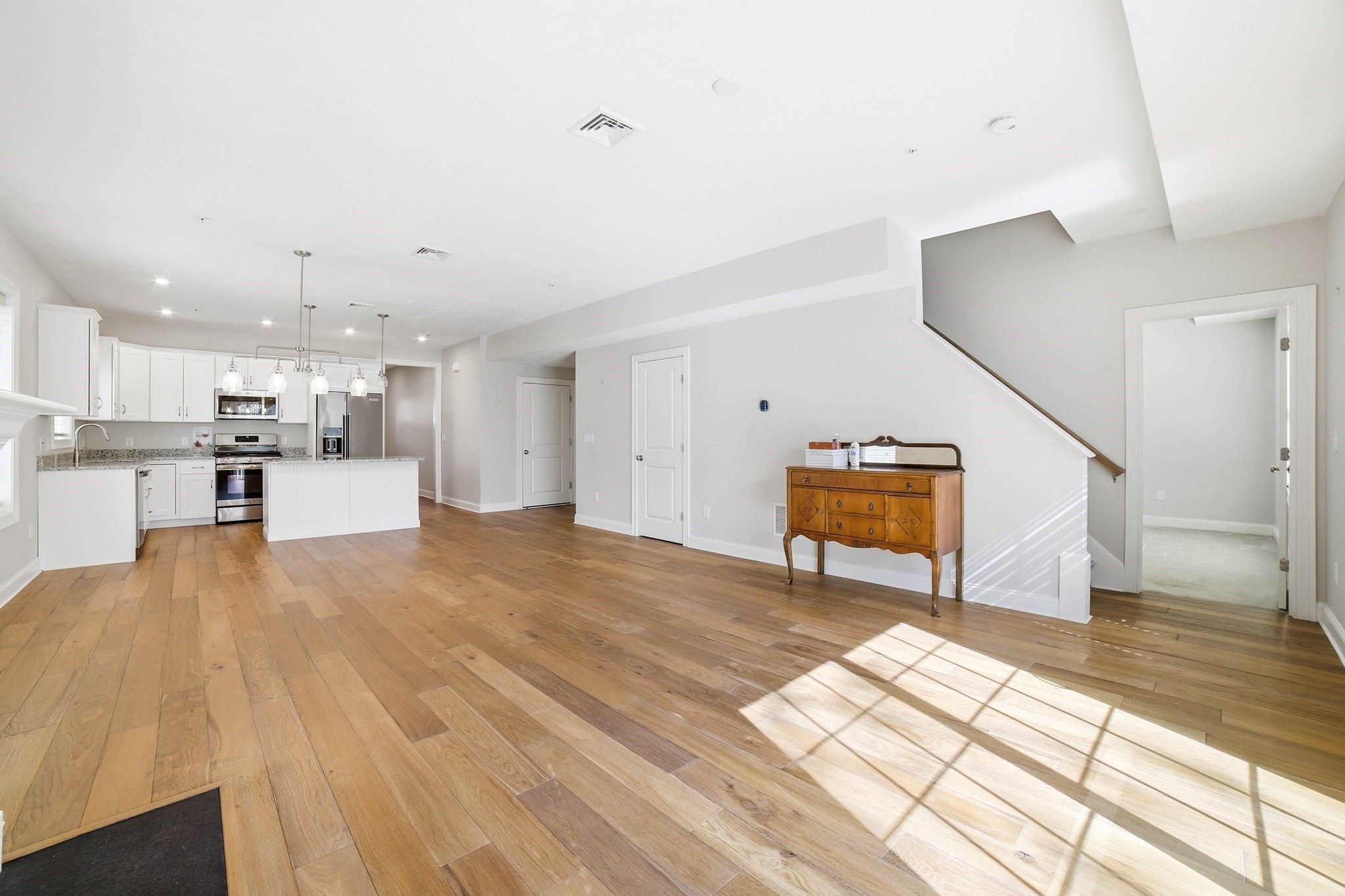 707 Southwood Ln Unit 707, Clinton, MA 01510 - Image 7
