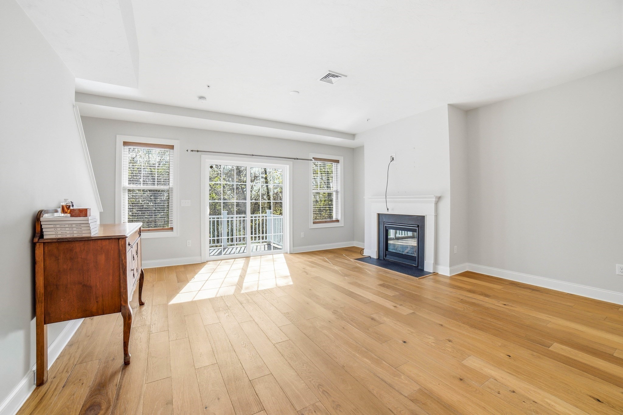 707 Southwood Ln Unit 707, Clinton, MA 01510 - Image 8