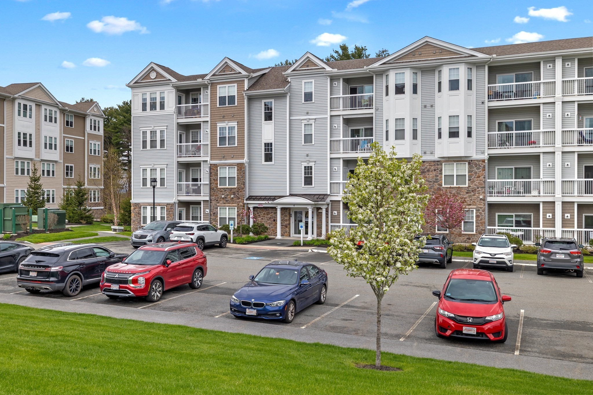 4 Francis Dr Unit 311, Andover, MA 01810