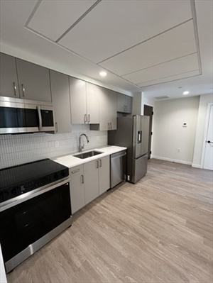 47 Winter Street, Apt 702