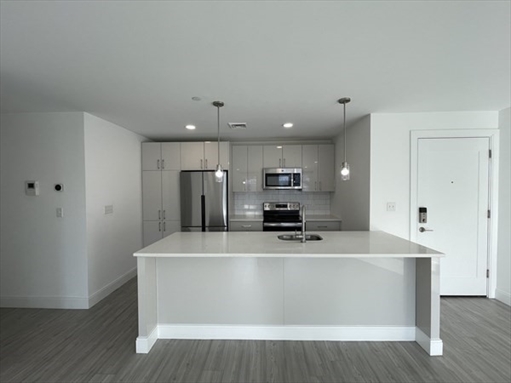 42 North Beacon St, Apt 306