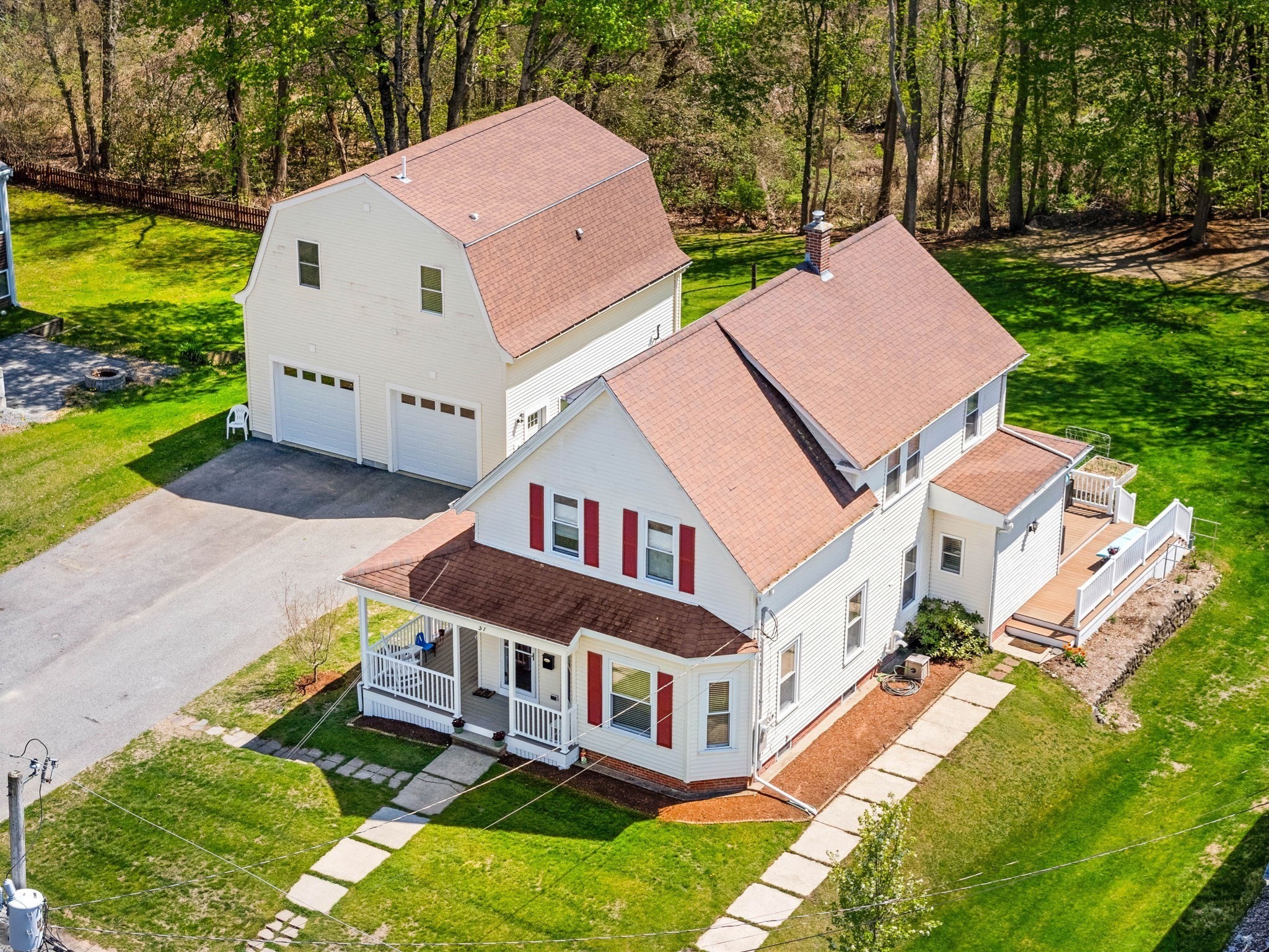 37 Lakeview St, Whitman, MA 02382