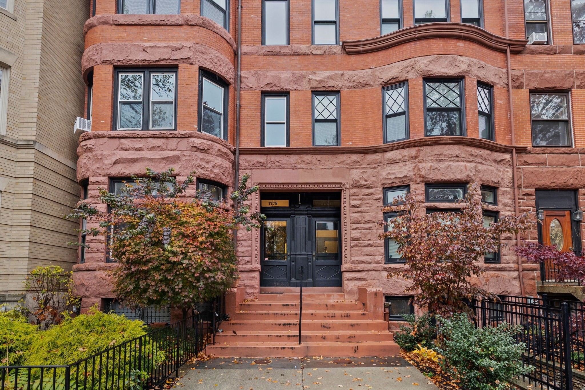 1778 Beacon St Unit 302, Brookline, MA 02445