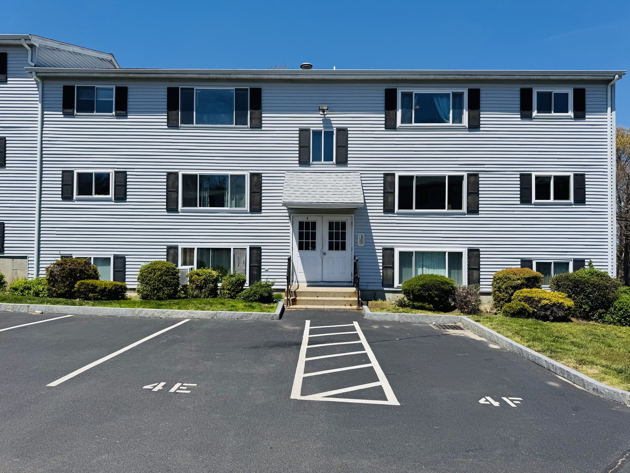 5455 N Main St Unit 4E, Fall River, MA 02720