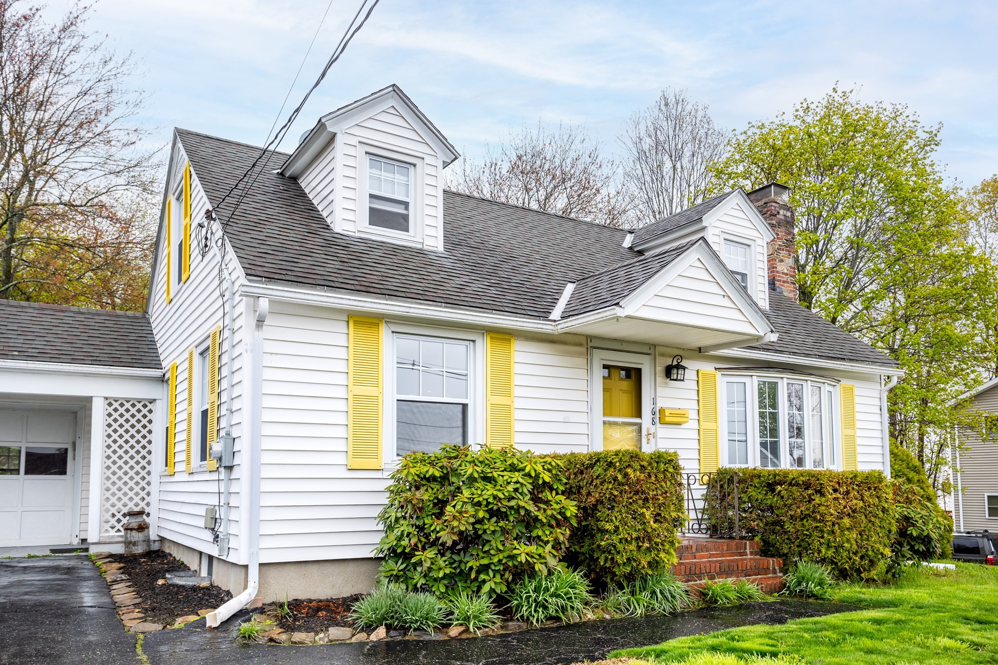 168 Apricot St, Worcester, MA 01603