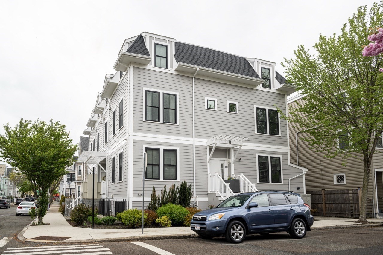 24 Rush St Unit I, Somerville, MA 02145