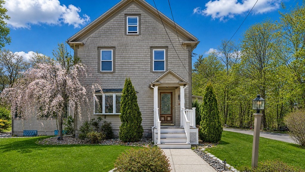 52 Morse St, Foxboro, MA 02035