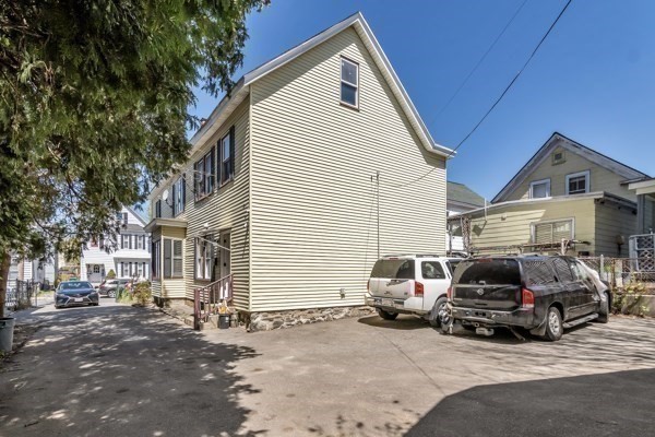 69 Lilley Ave, Lowell, MA 01850 - Image 4