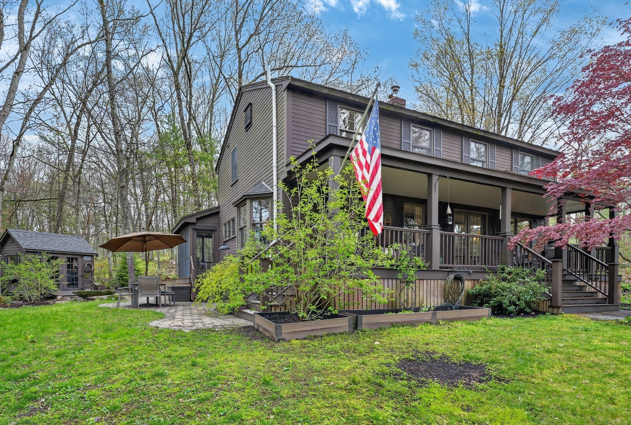 10 Davis Rd, Tyngsborough, MA 01879