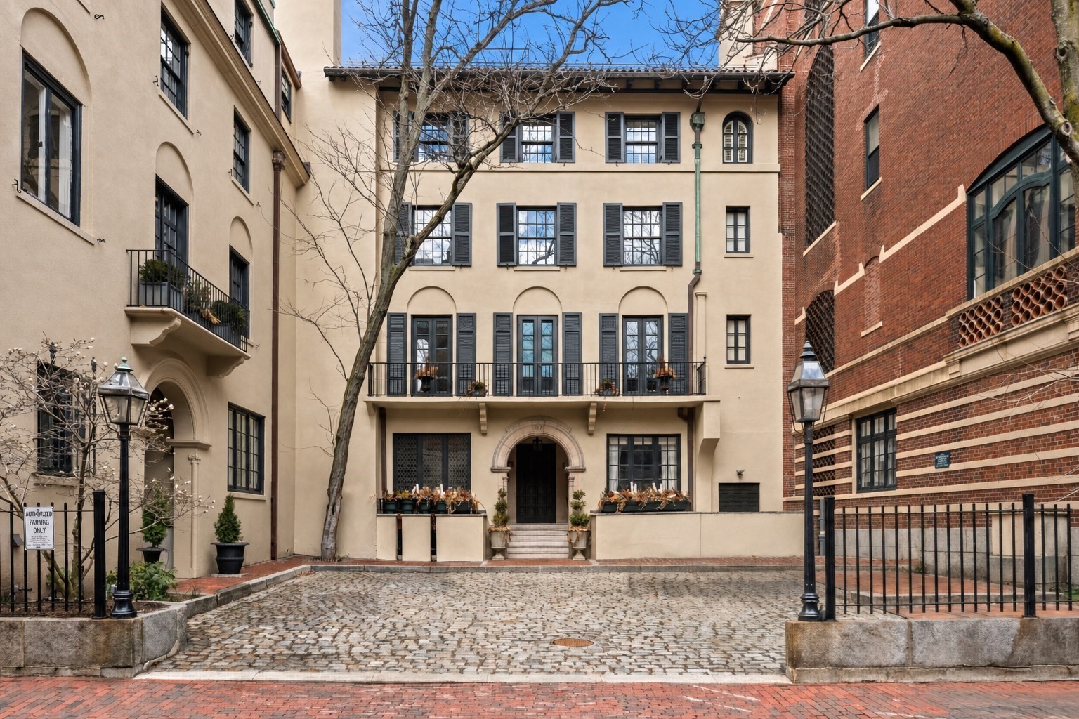 107 Chestnut Street Unit PH, Beacon Hill, Boston, MA 02108