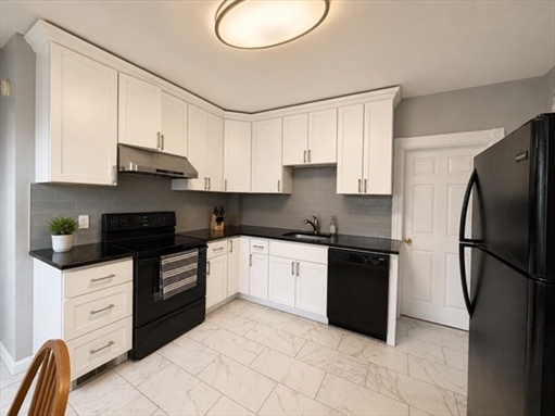 60 Fiske St, Apt 2