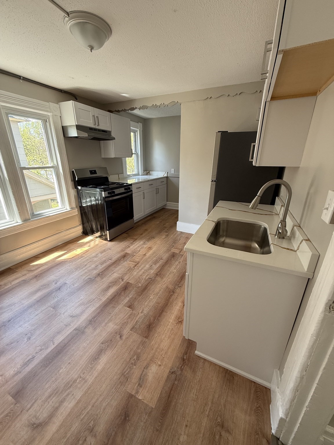108 Alden St, Springfield, MA 01109 - Image 9