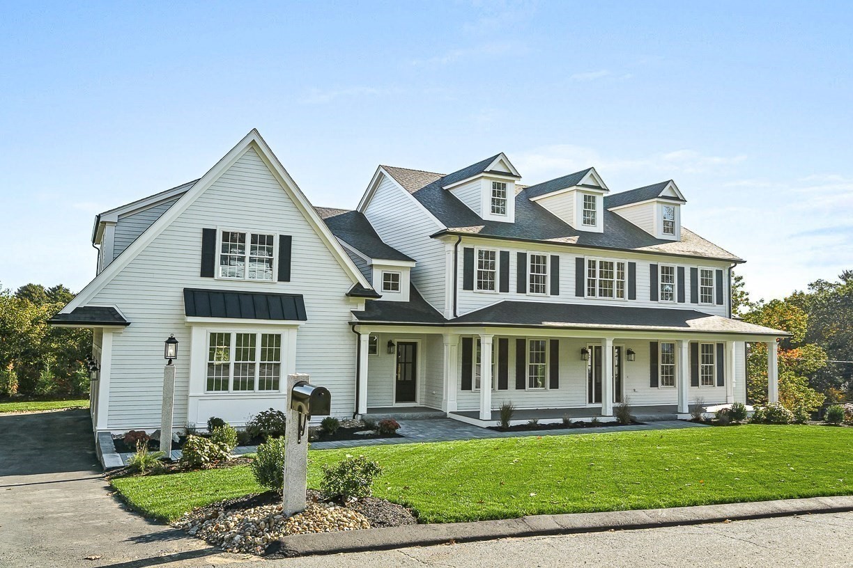 14 Liana Street, Woburn, MA 01801