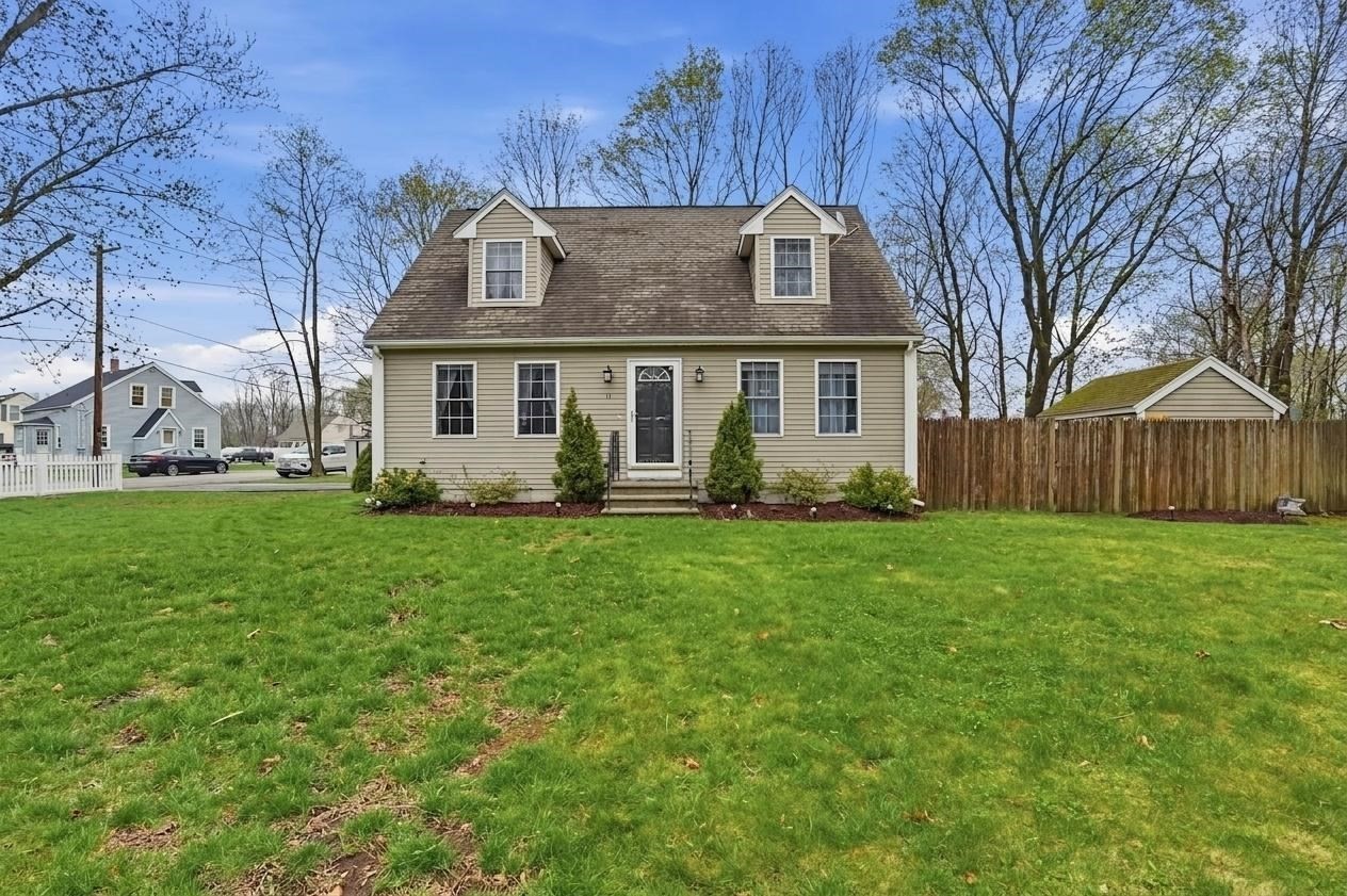 11 California Avenue, Bellingham, MA 02019