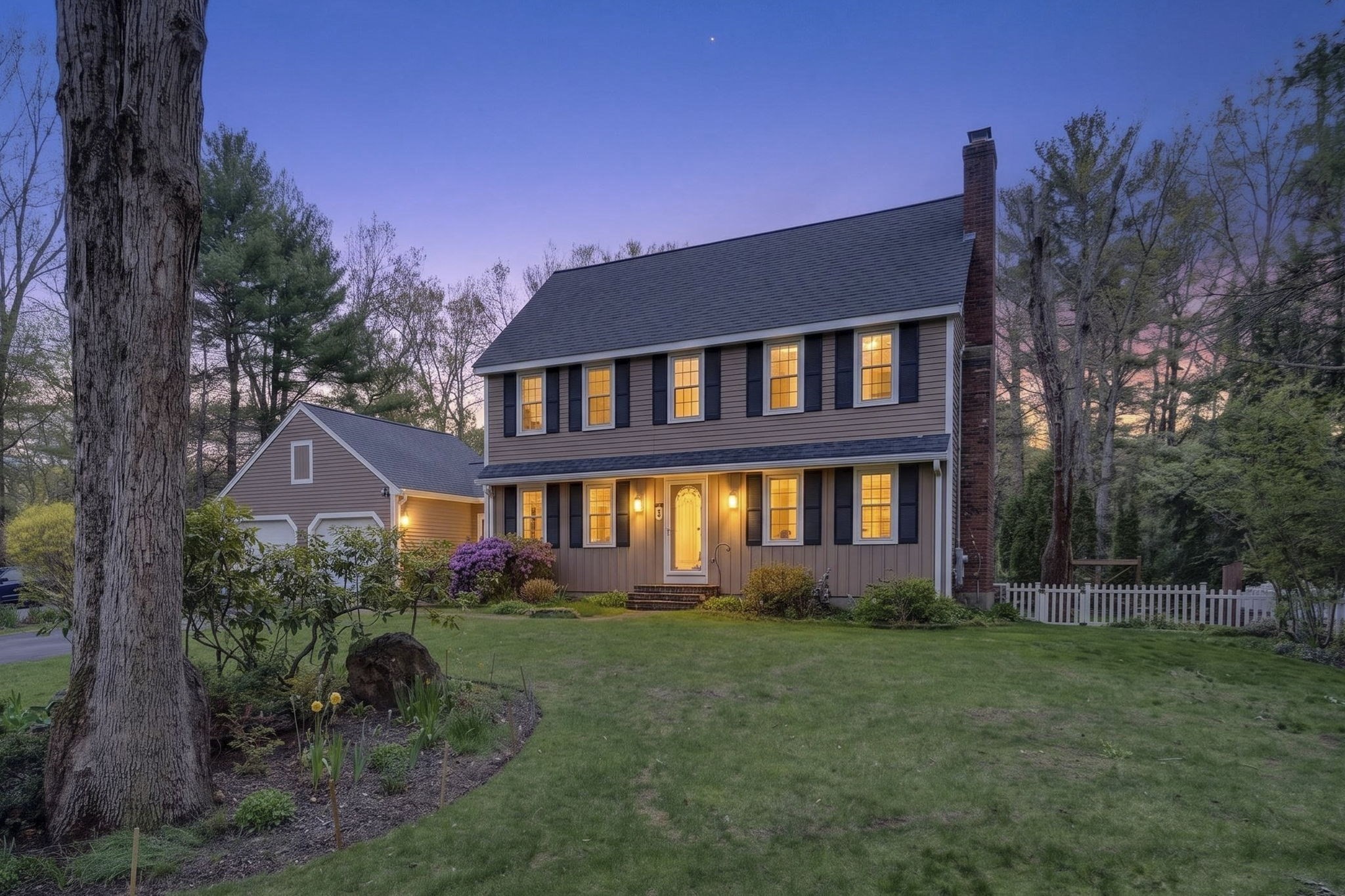 40 Old Farm Rd, North Attleboro, MA 02760