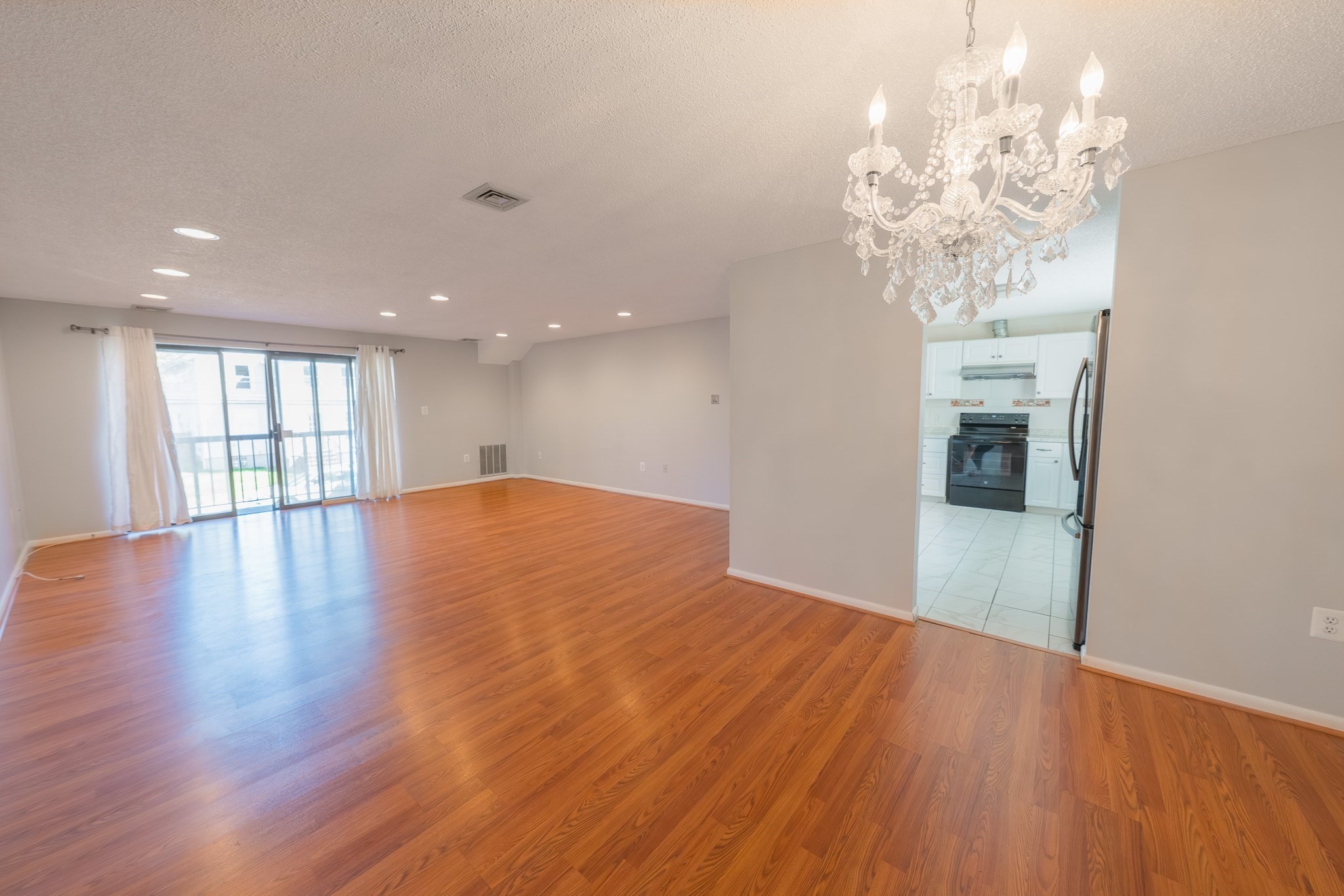 292 Salem Unit 101, Revere, MA 02151
