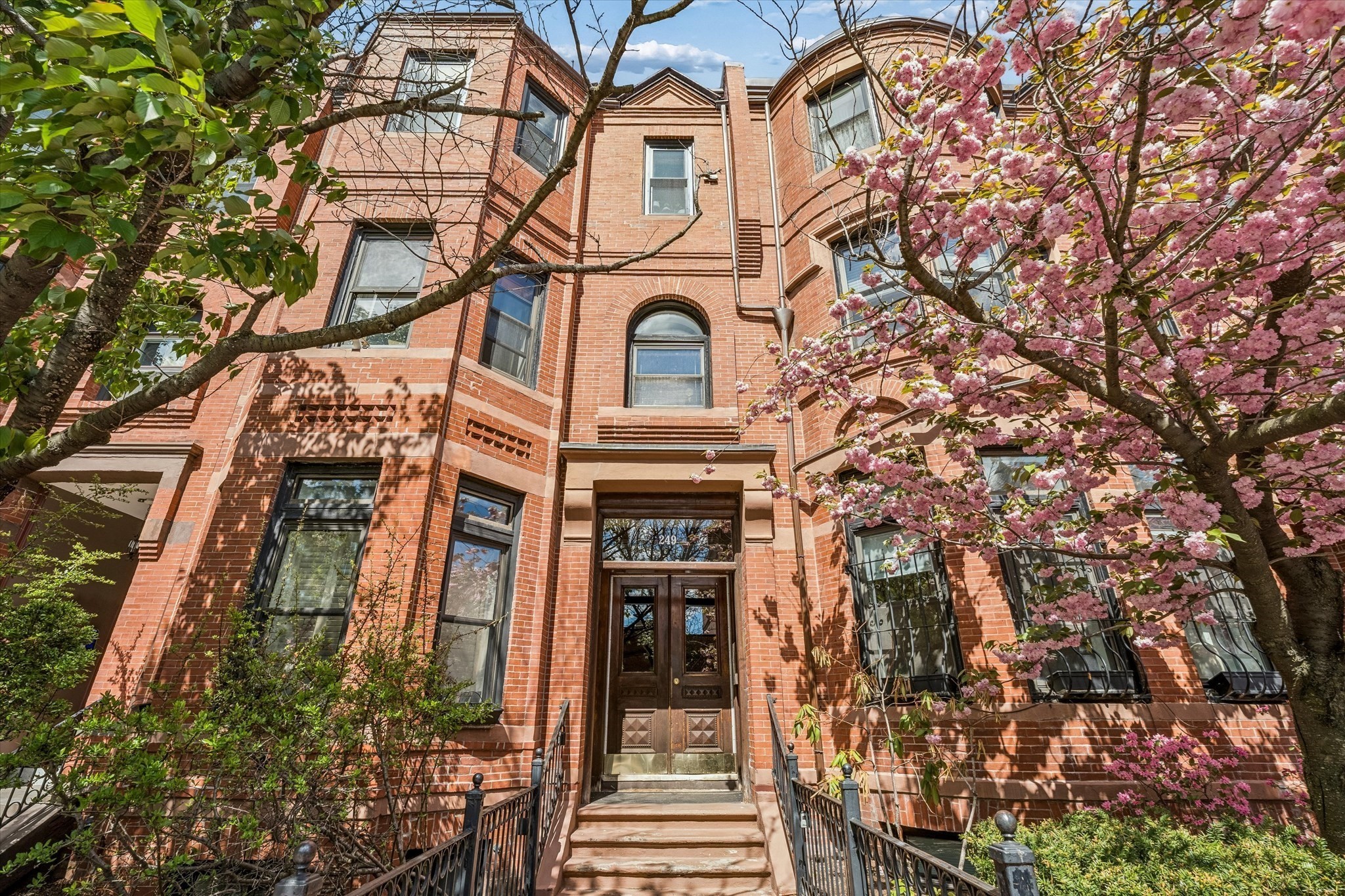 249 W Newton St Unit 2, Back Bay, Boston, MA 02116
