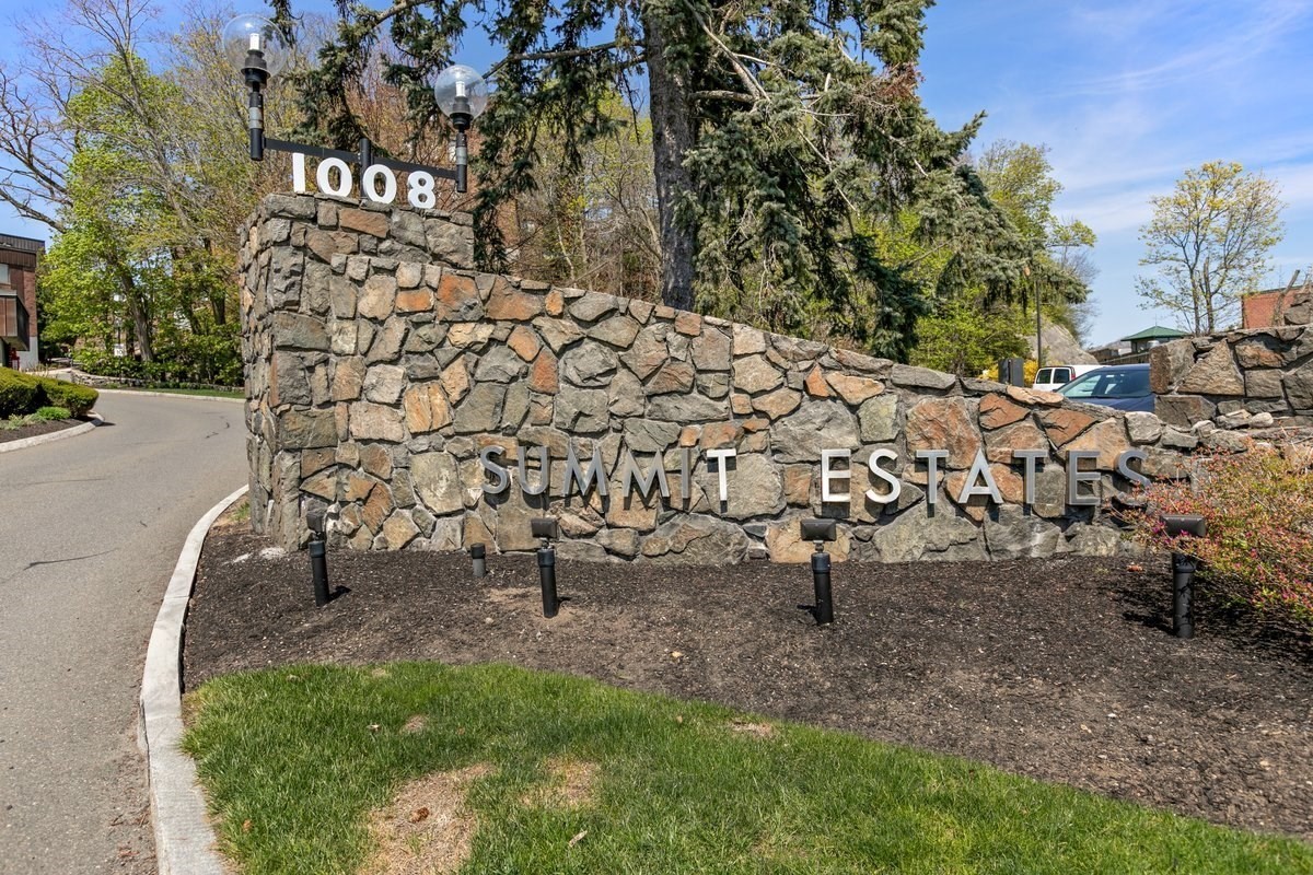 1008 Paraside Road Unit 2E, Swampscott, MA 01907