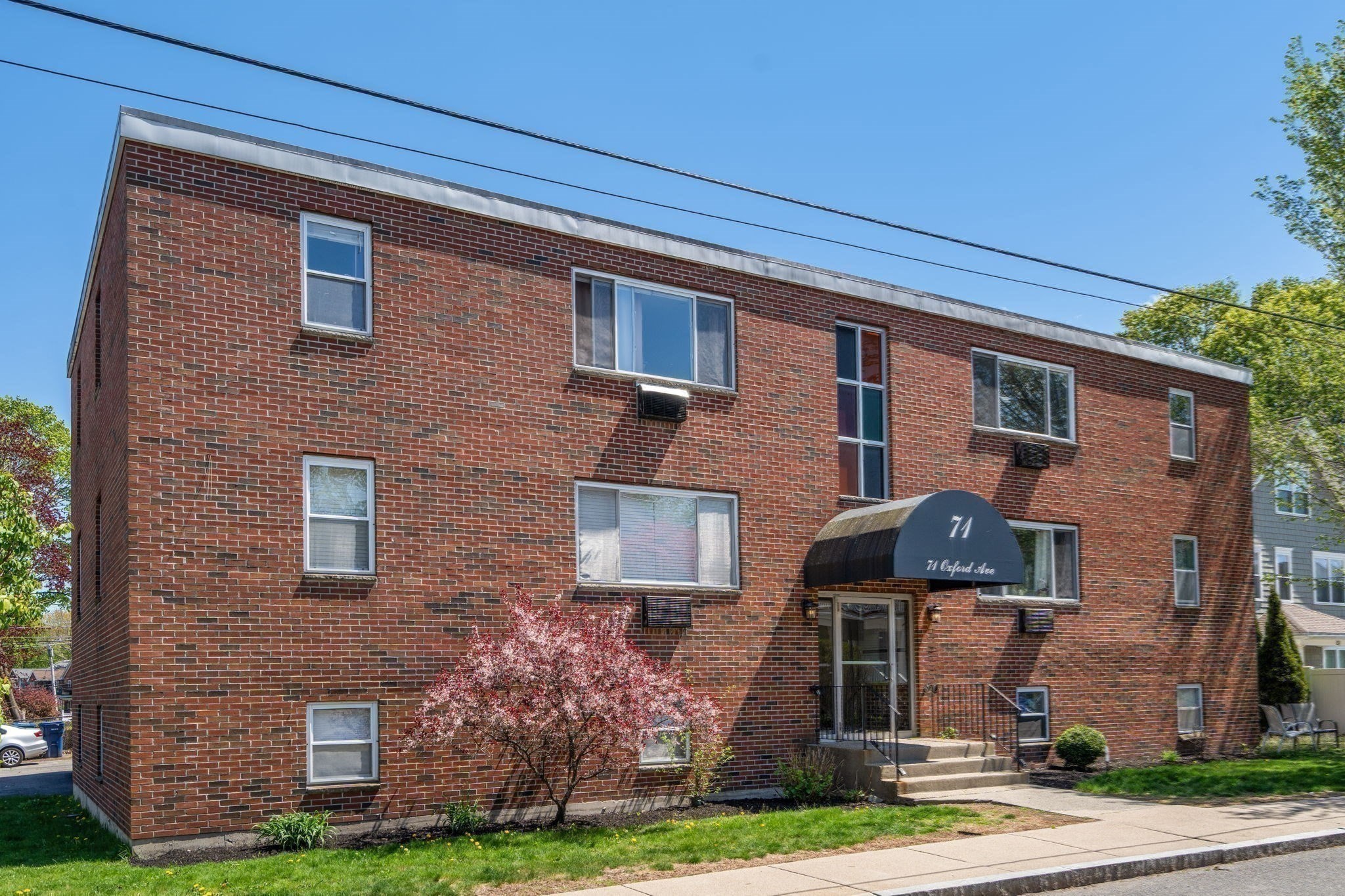 71 Oxford Ave Unit A, Cambridge, MA 02138