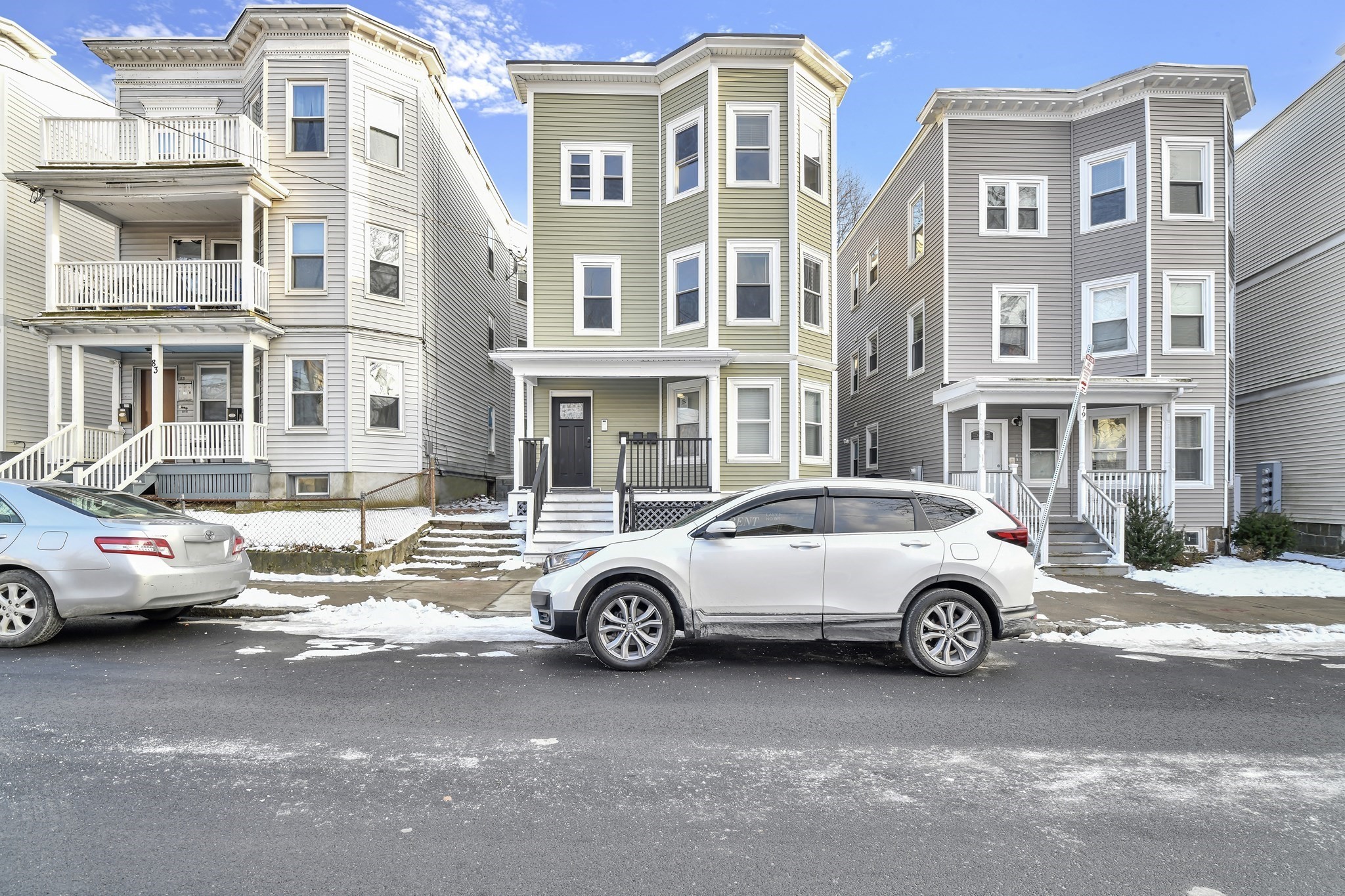 81 Ellington St, Dorchester, Boston, MA 02121