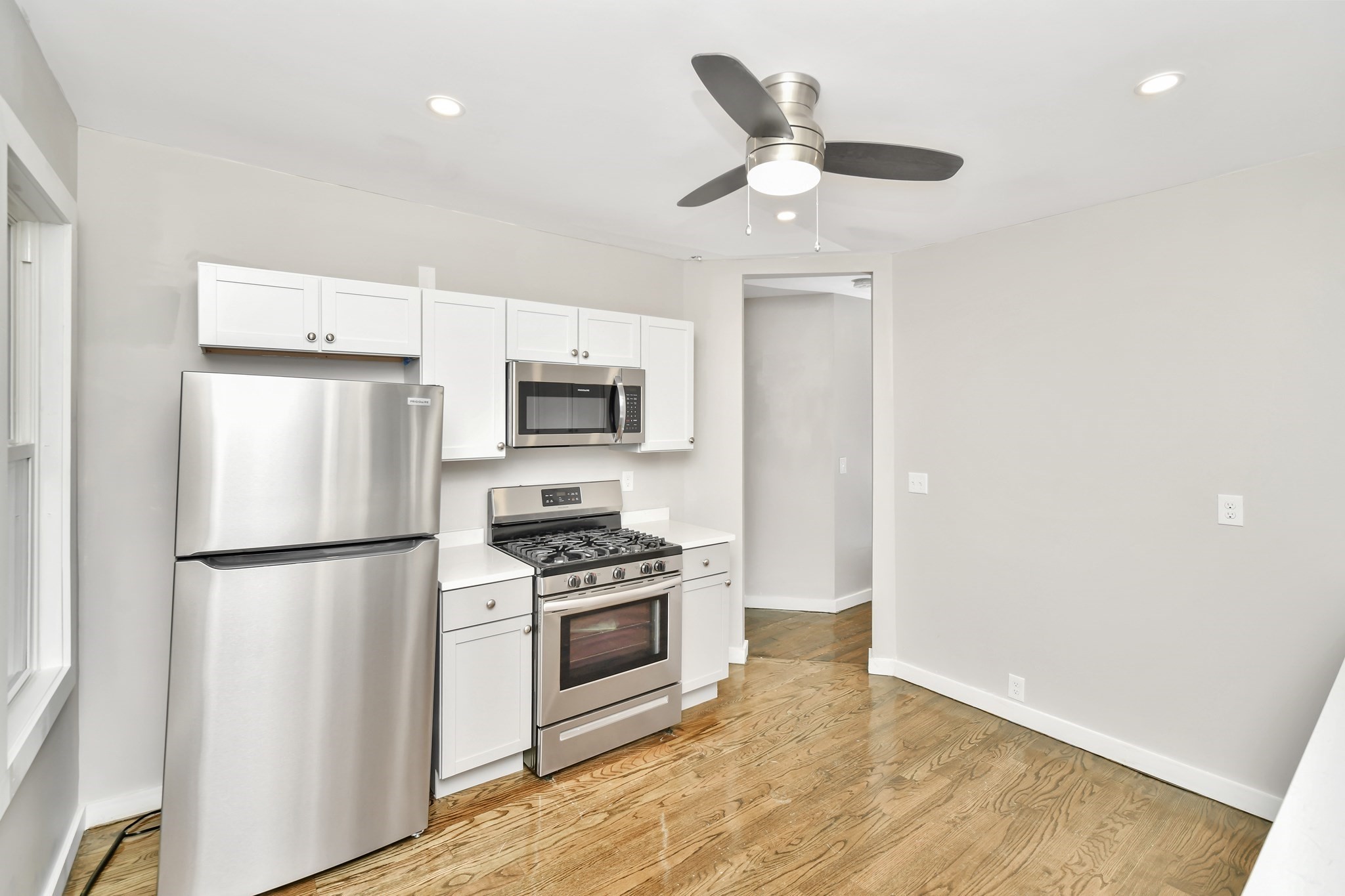 81 Ellington St, Dorchester, Boston, MA 02121 - Image 2